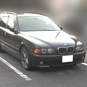BMW ５３０ｉ 平成13年式